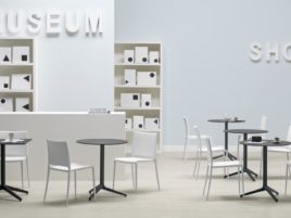 Table Ypsilon